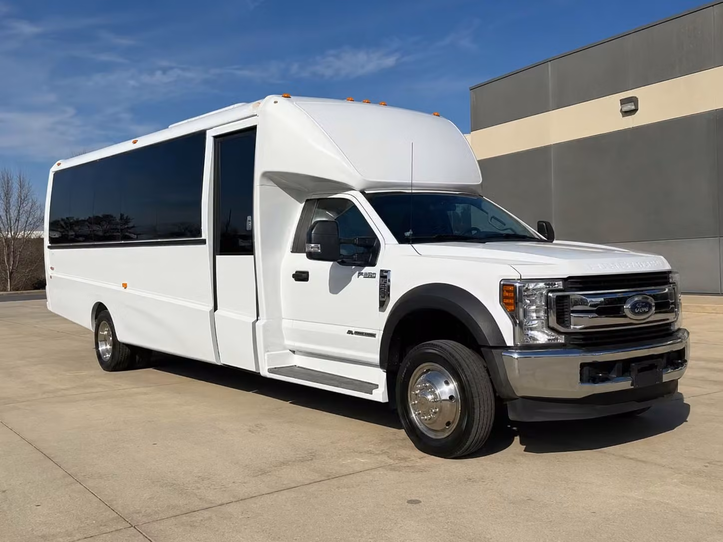 15 passenger minibus
