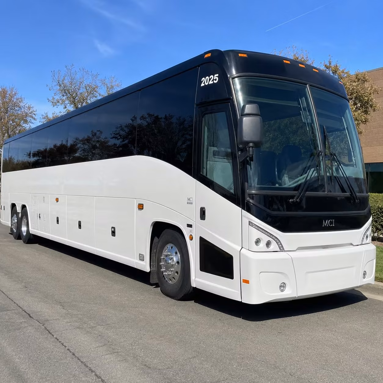 concert bus rentals to white river amphitheatre from renton