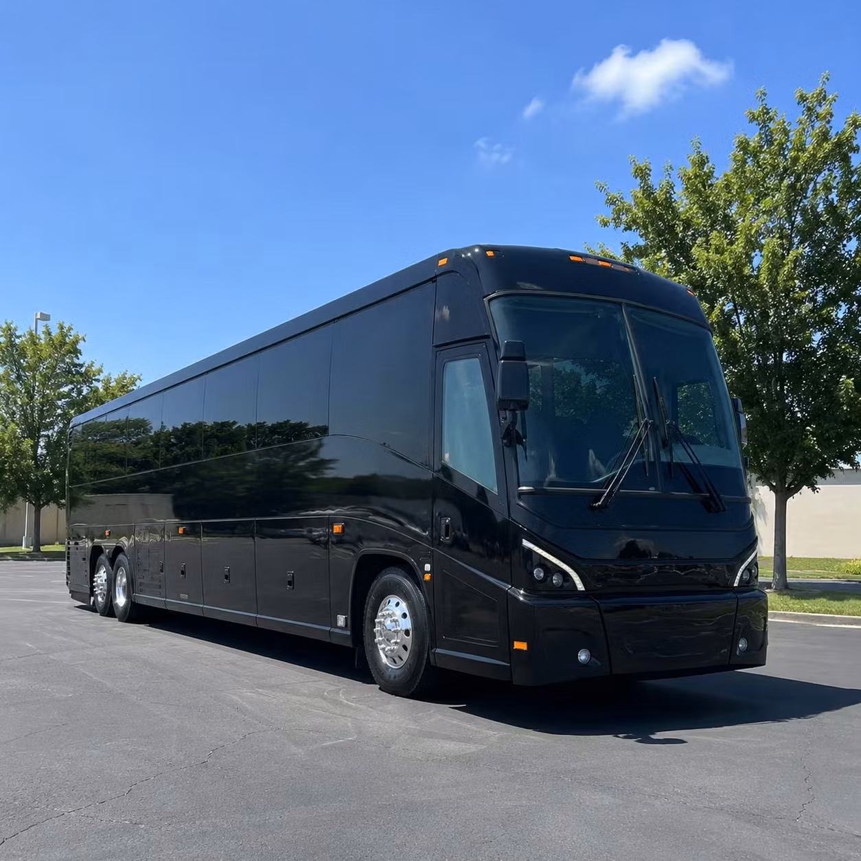 renton construction and industrial groups deserve reliable job site shuttle transportation