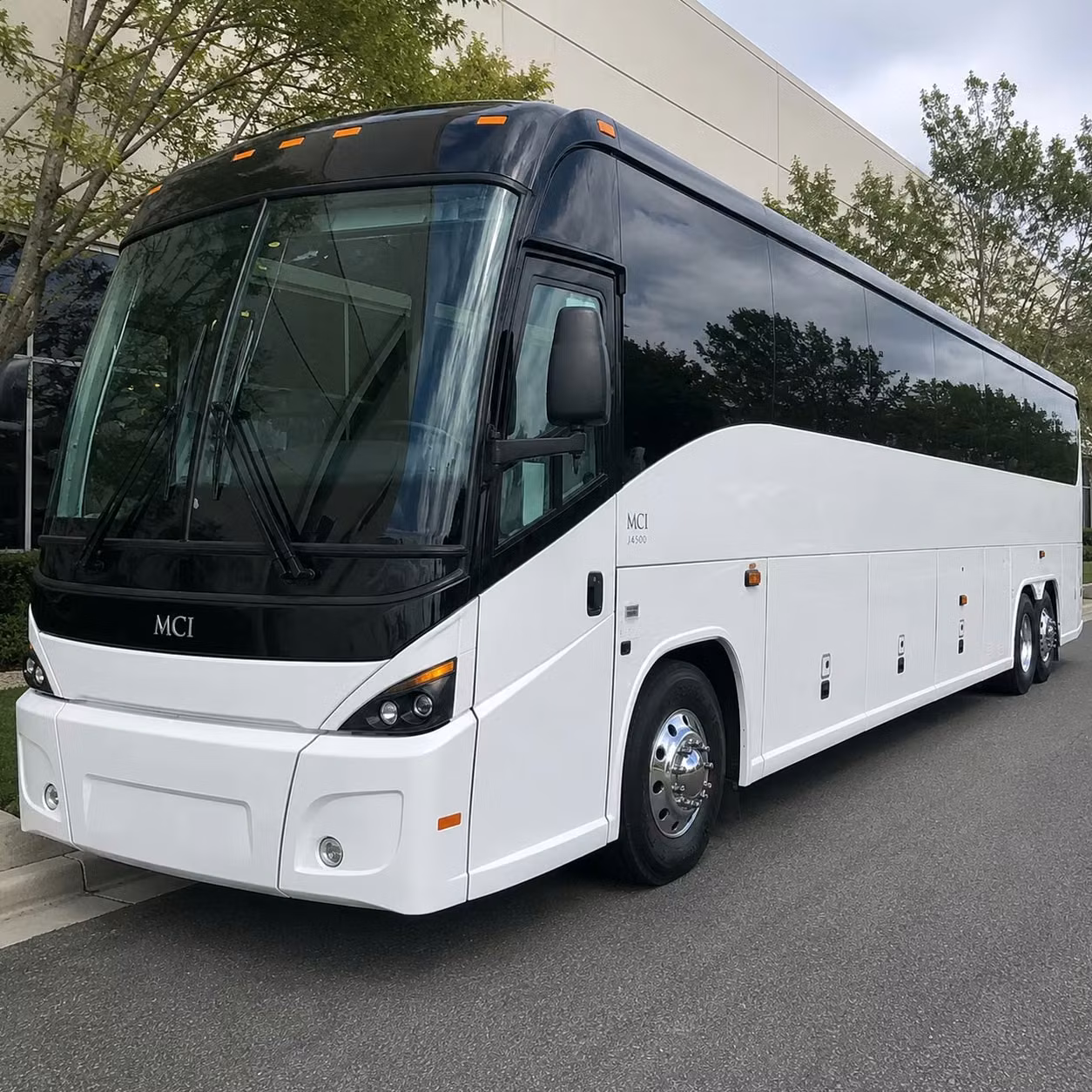renton tech and healthcare employers can simplify daily commutes with a private shuttle bus
