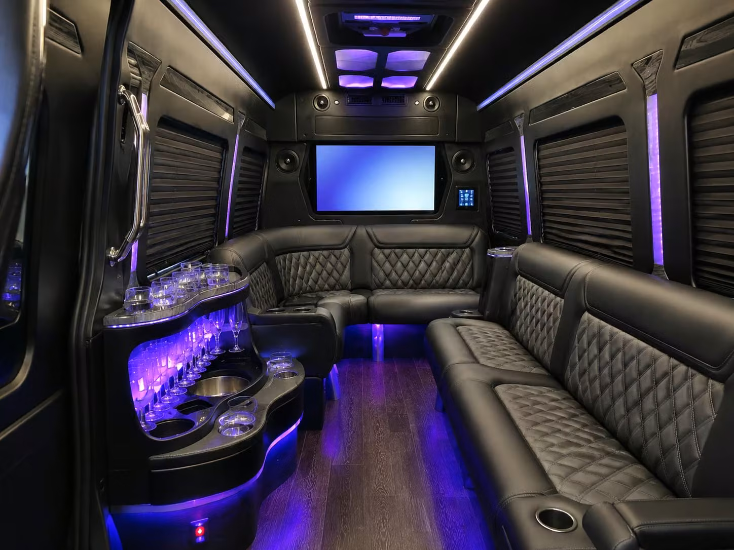 school field trip group event bus rentals in renton washington